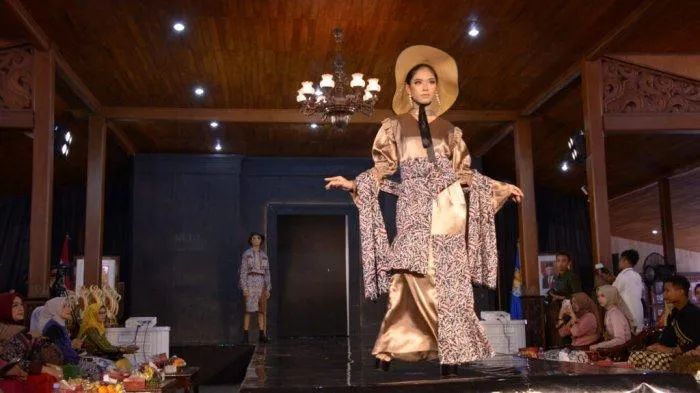 Yunek Collection: Solusi Fashion Cilacap yang Menghargai Tradisi